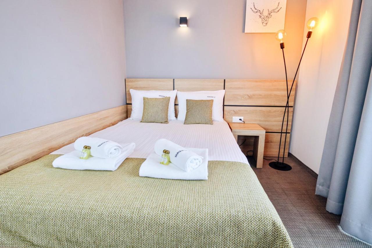 Targowa37 Uniejow Bed & Breakfast Екстериор снимка