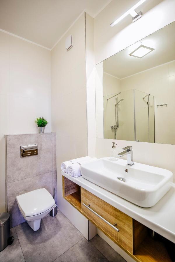 Targowa37 Uniejow Bed & Breakfast Екстериор снимка